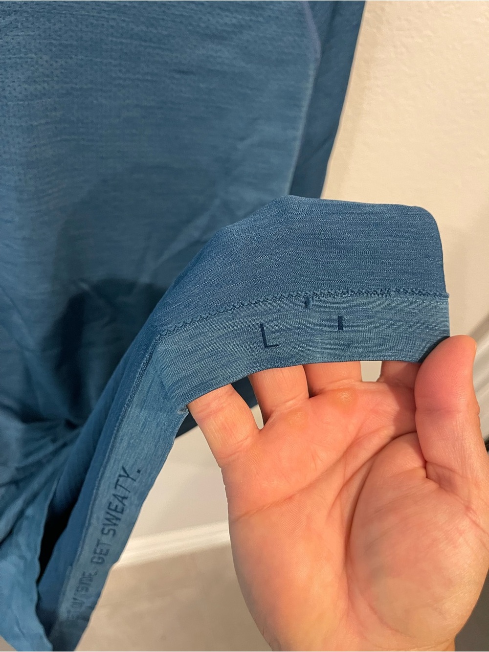 Lululemon shirt - Picture 3 of 5